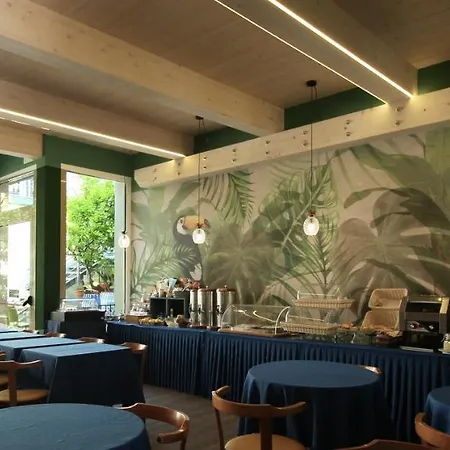 Lucerna Hotel