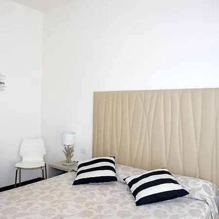 Lucerna 3*