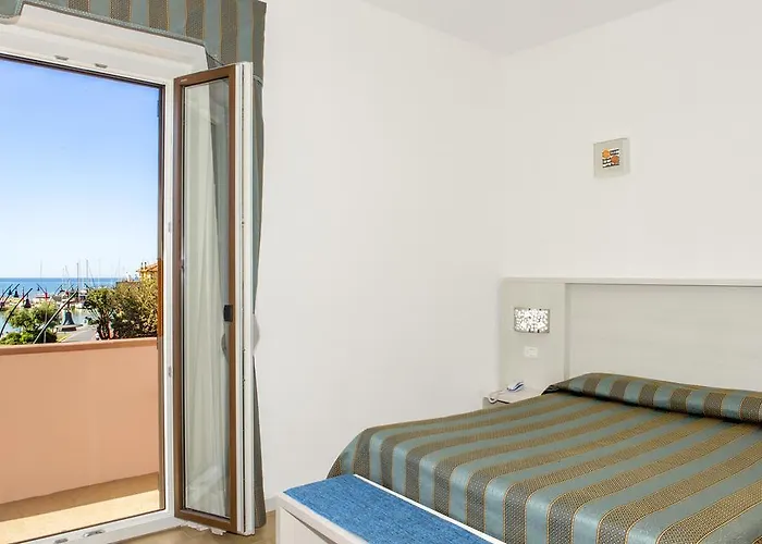 Lucerna カスティリオーネ・デッラ・ペスカーイア