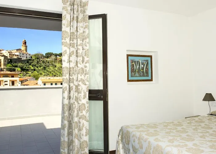 Lucerna 3*