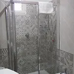 Lucerna מלון קסטליונה דלה פסקאיה